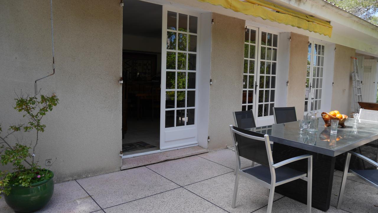 La Maison Blanche Bed & Breakfast แซงเตกูลฟ์ ภายนอก รูปภาพ