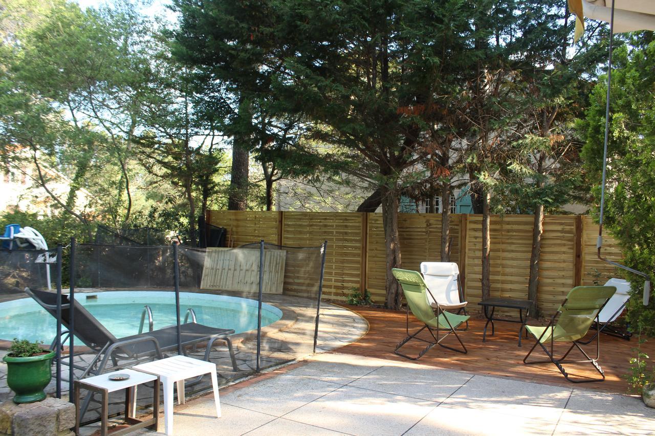 La Maison Blanche Bed & Breakfast แซงเตกูลฟ์ ภายนอก รูปภาพ
